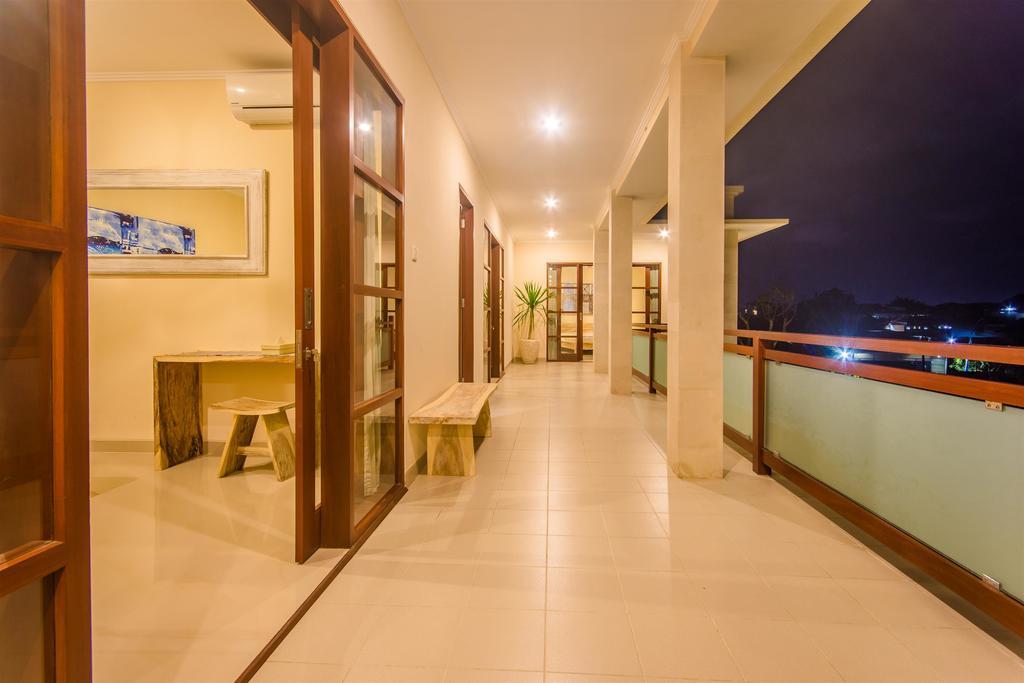 Villa Tepi Sungai Legian Szoba fotó